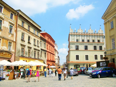 Lublin's rynek – the very heart of the stare miasto – lined with dozens of open cafes and restaurants, is always buzzing with life.